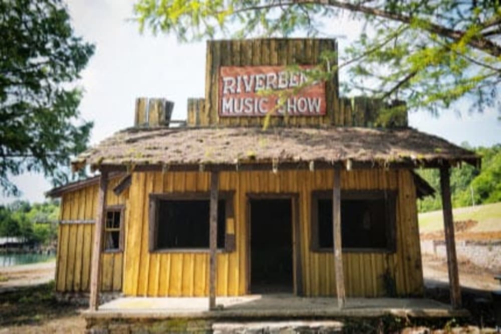 Riverbend Music Show (Print) by Heather Chilson